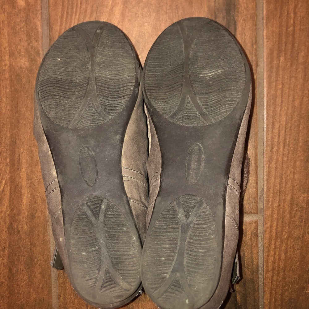 Booties - Picture 3 of 4